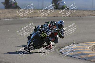 media/Dec-04-2022-CVMA (Sun) [[e38ca9e4fc]]/Race 12 500 Supersport-350 Supersport/